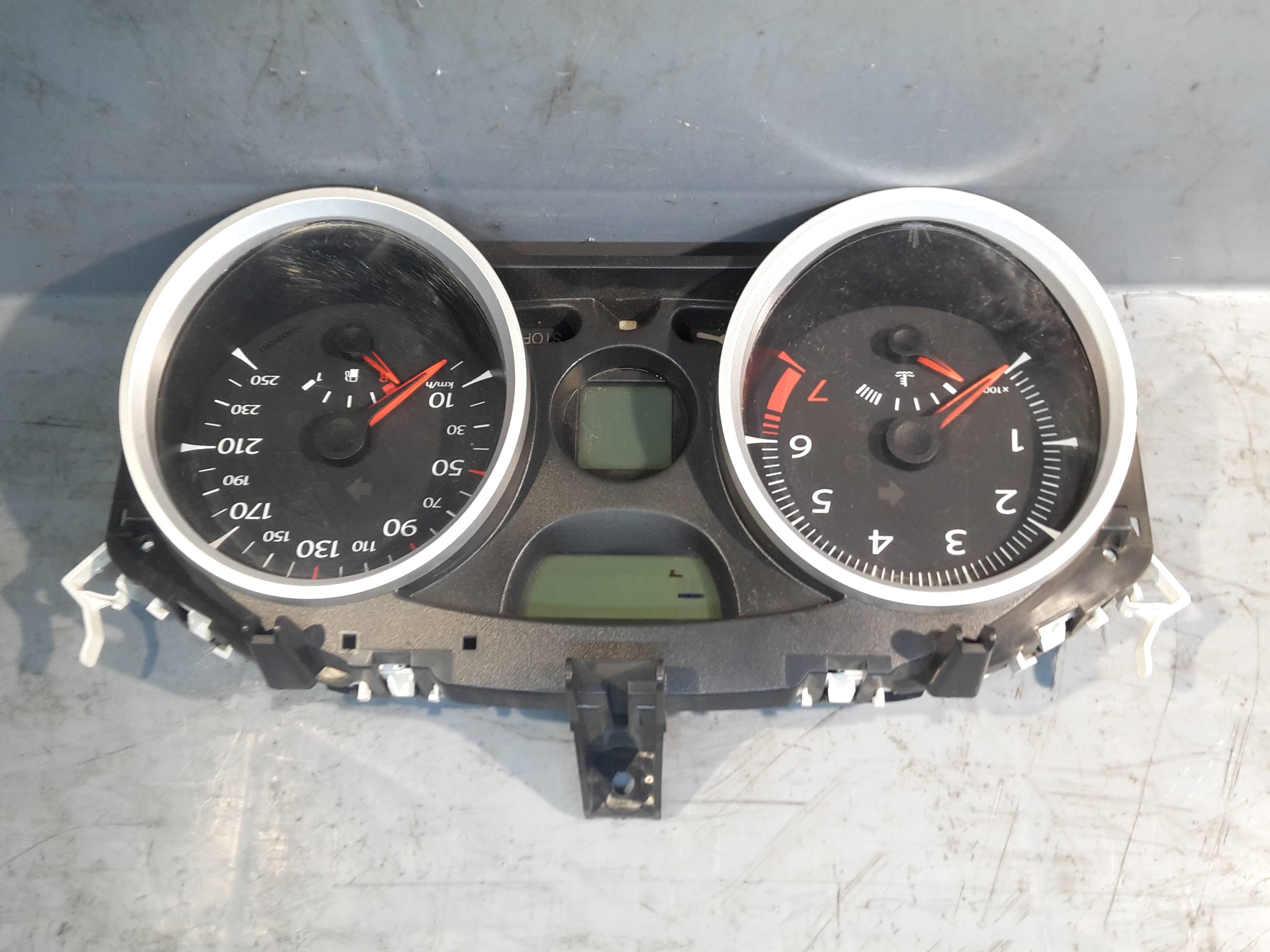 Renault Megane II M Bj. 2006 org. Instrumentenkombination Tachometer