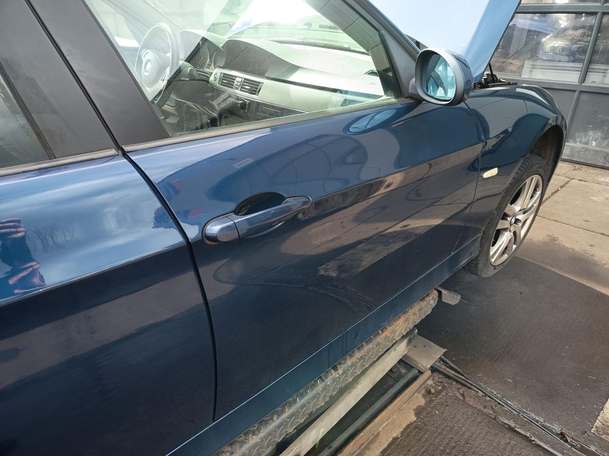 BMW 3er E90/91 original T&uuml;r vorn rechts Beifahrer Roh Rost A07 Mysticblau Bj2006