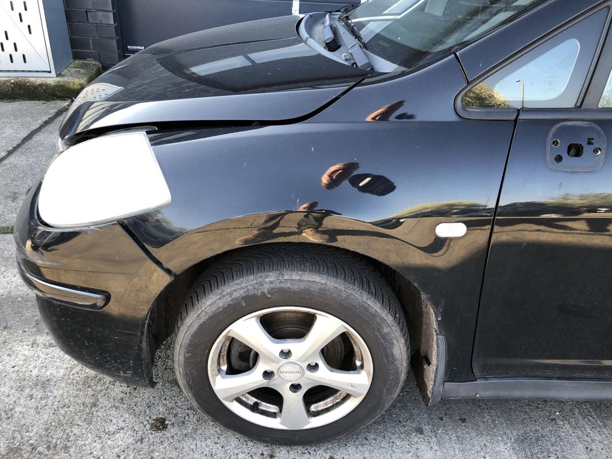 Nissan Tiida C11 Kotfl&uuml;gel vorn links Fahrerseite KH3 Superblack