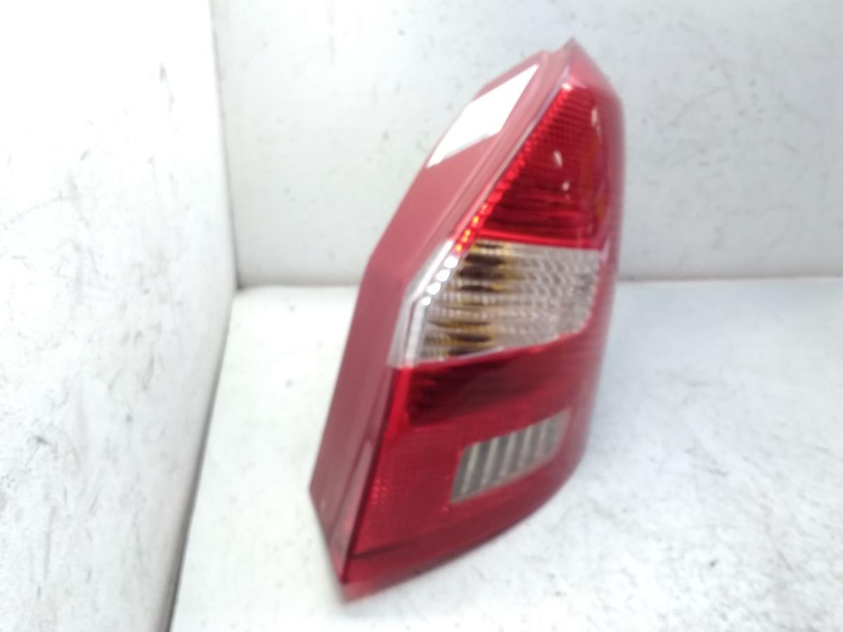 Skoda Fabia 2 5J original R&uuml;ckleuchte Heckleuchte rechts Kombi Flie&szlig;heck BJ2011