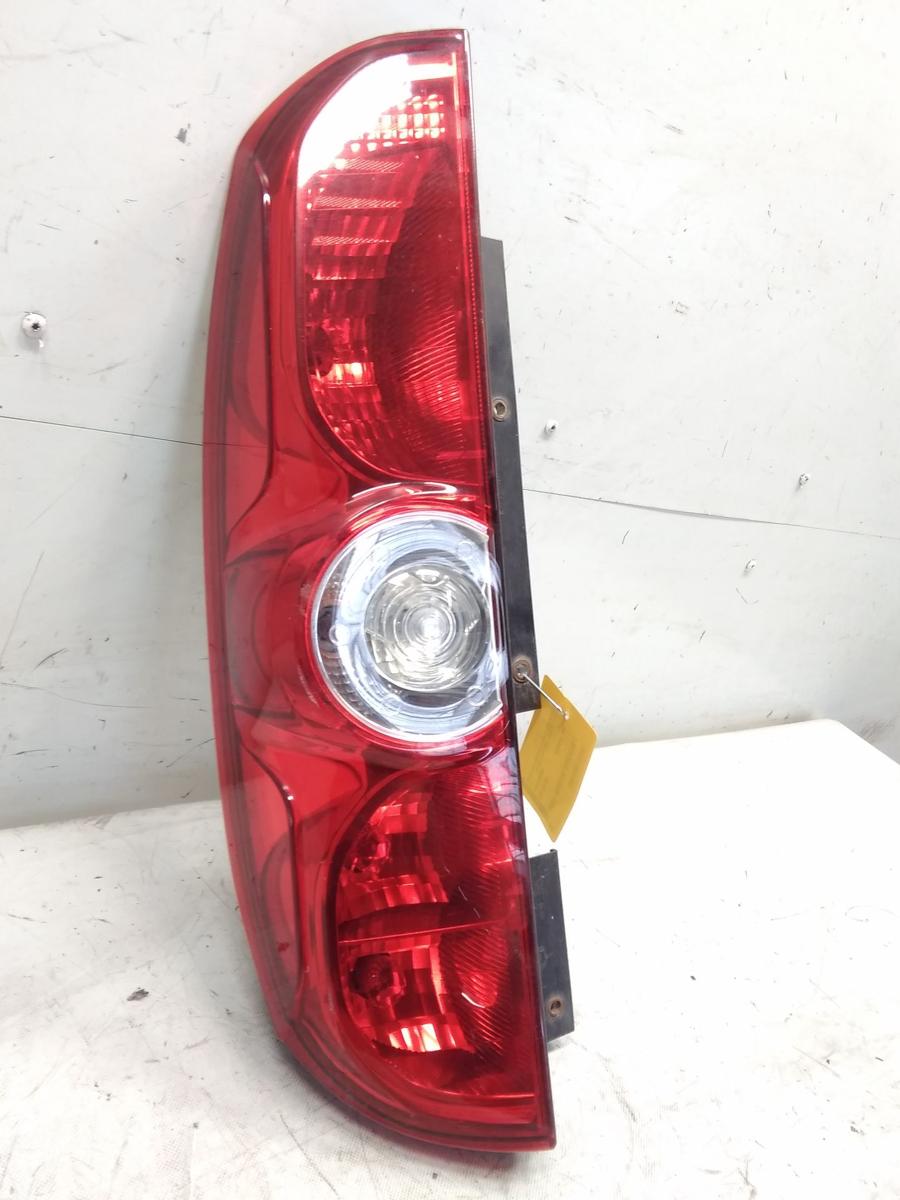 Fiat Doblo 263 original Rückleuchte Heckleuchte links BJ2010