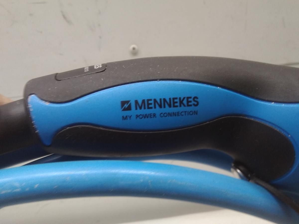 Tesla Model Y Ladekabel 4 Meter 1039810-01-A Menekes 36213/3P+N