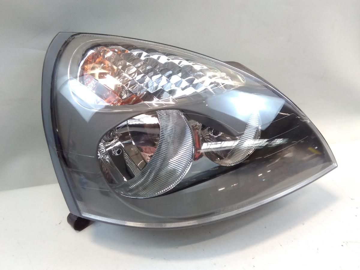 Renault Clio 2 Scheinwerfer rechts Depo grauer Hintergrund Facelift Halogen BJ04