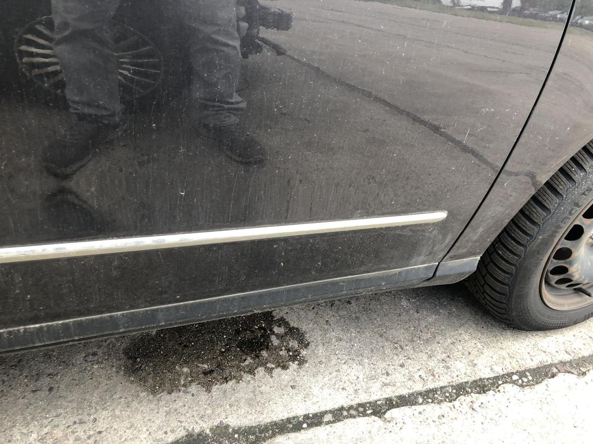 VW Passat 3C B6 Variant T&uuml;r vorn rechts Beifahrert&uuml;r im Rohbau LC8Z Moccabrown