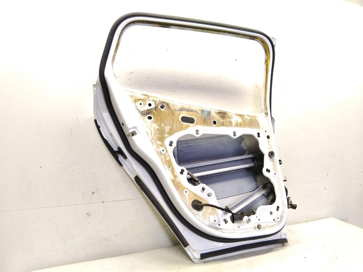 Ford Focus 4 Kombi Facelift T&uuml;r hinten links frostwei&szlig; Bj.2023