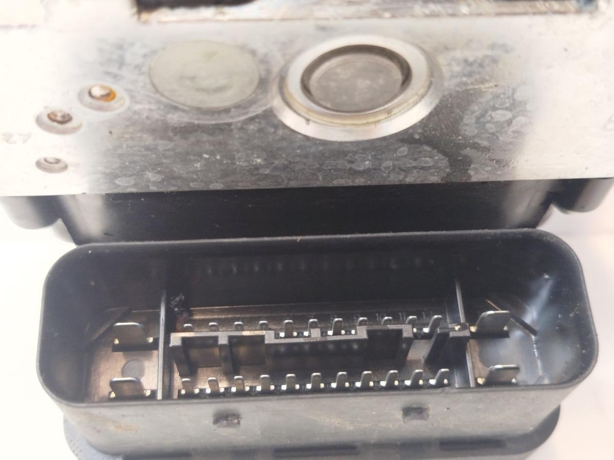 Toyota Yaris XP13 ABS Block Hydroaggregat Pumpe Steuerger&auml;t ESP