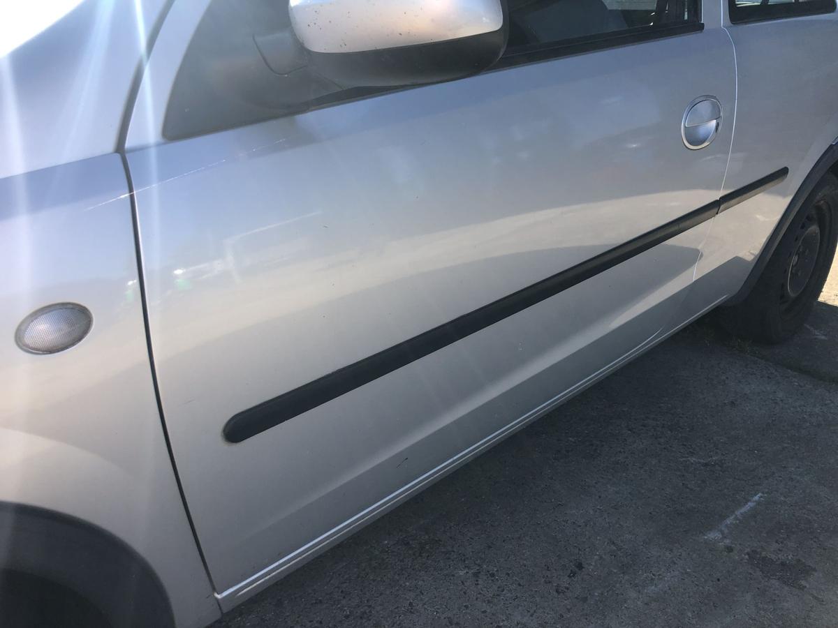 Opel Corsa C ab 2003 Tür vorn links Fahrertür nur für 3 türer Z157 Starsilber