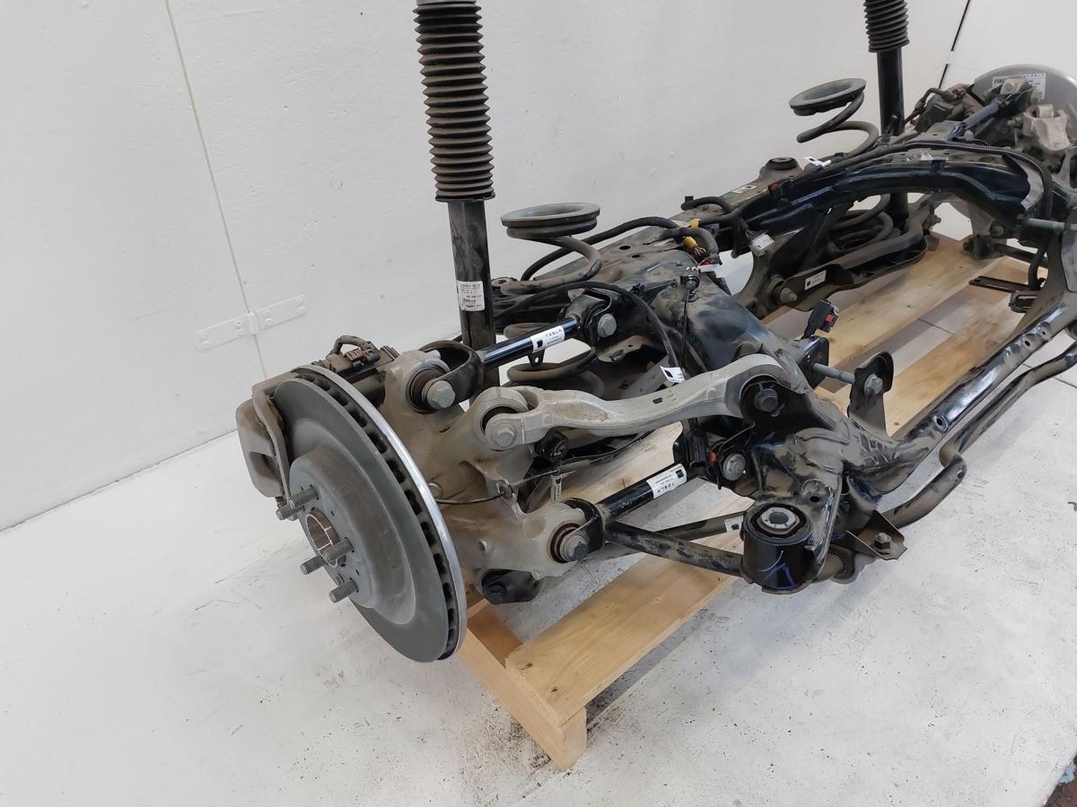 Tesla Model Y Dualmotor Hinterachse komplett Allrad Bremsanlage Hinterachstr&auml;ger