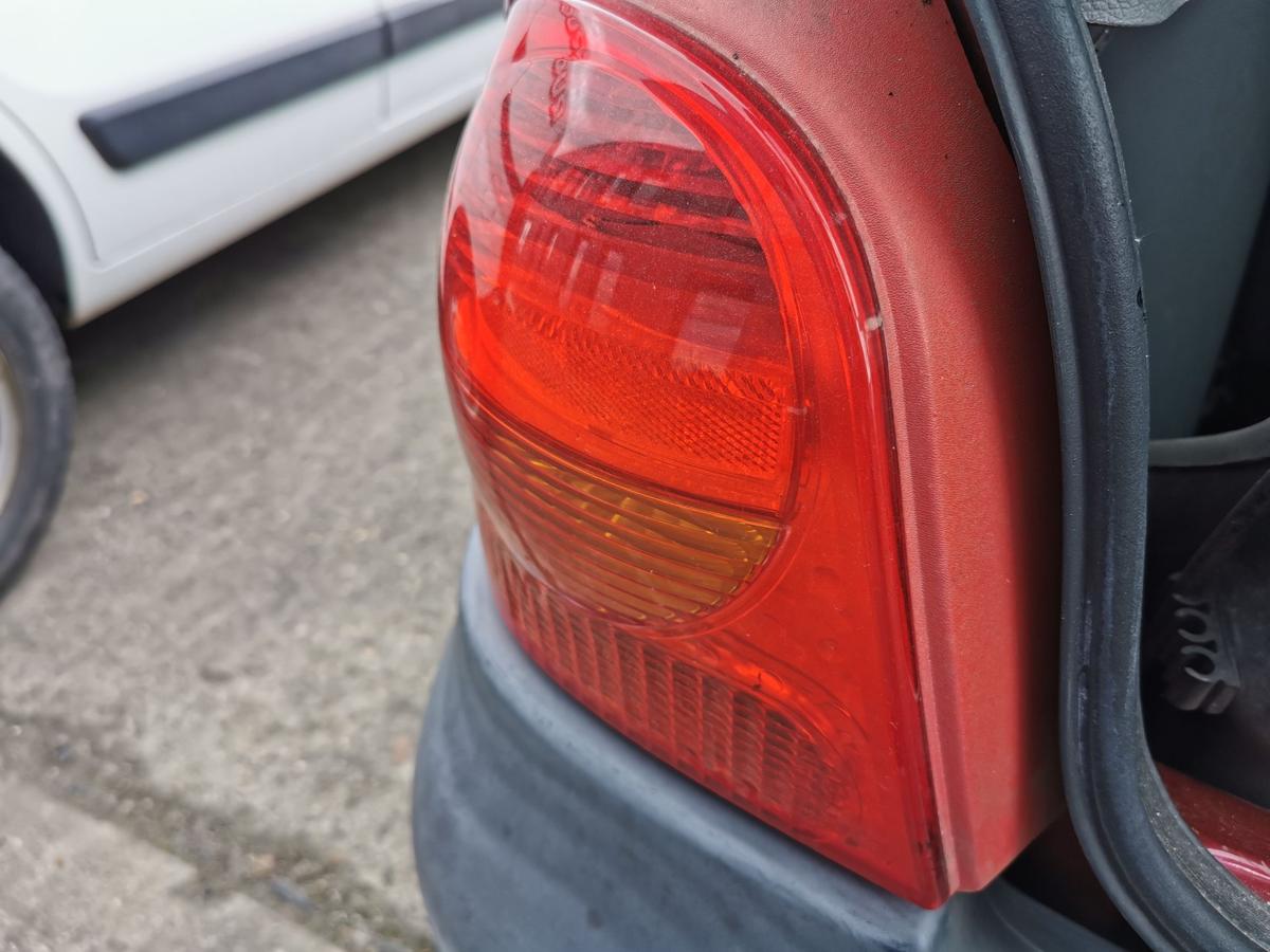 Renault Twingo C06 Rückleuchte Schlussleuchte Rücklicht Lampe hinten links