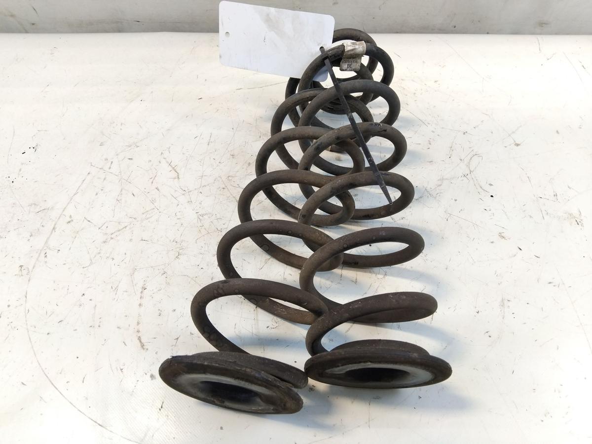 VW Golf Sportsvan original Satz Hinterfedern Bj.2017 5Q051115BE