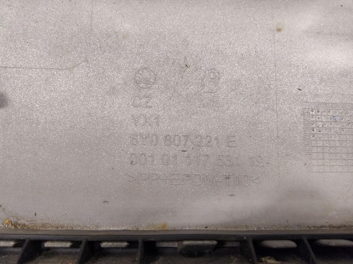 Skoda Fabia 1 6Y original Stoßstange Stossfänger vorn Facelift BJ2005 LF7T- diamantsilbermet.