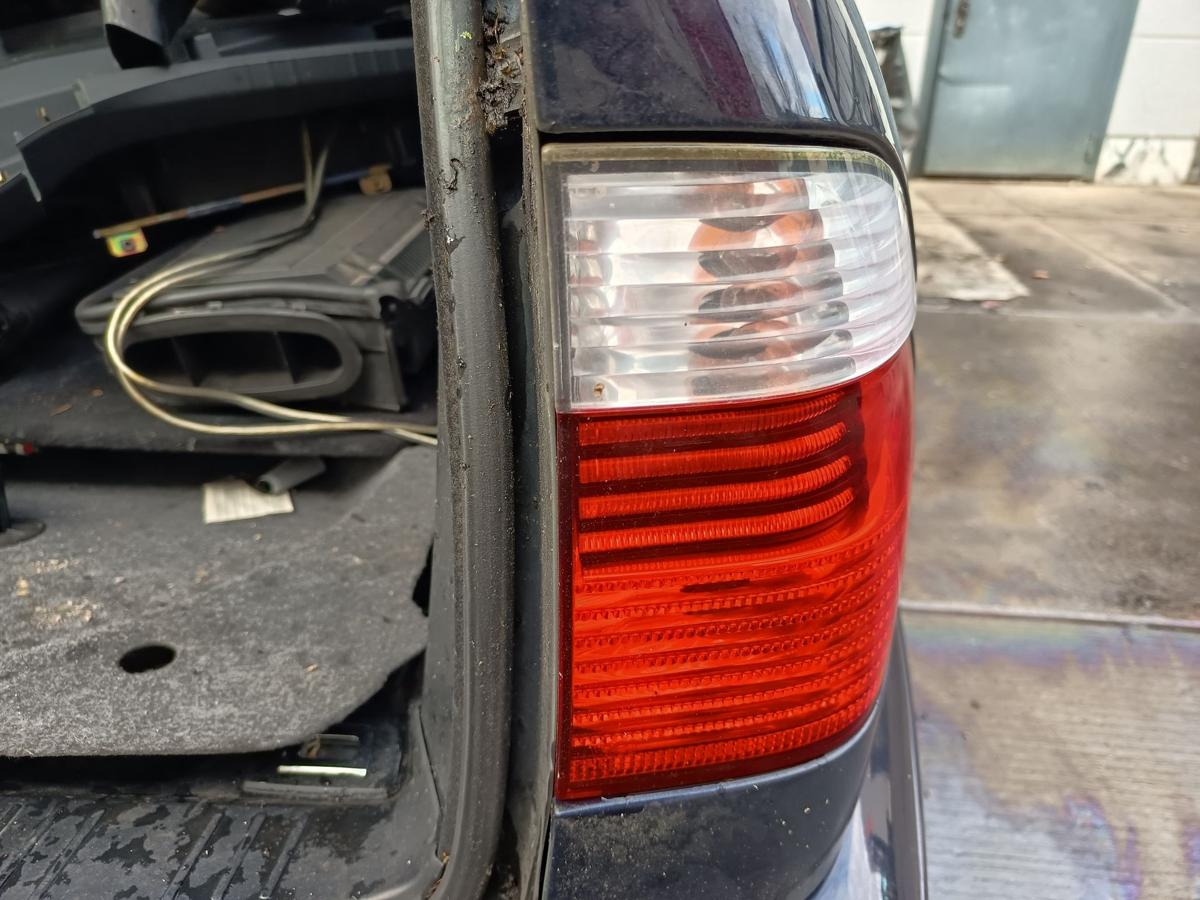 BMW E39 Touring original R&uuml;ckleuchte rechts Heck Schluss Licht Bj 2003