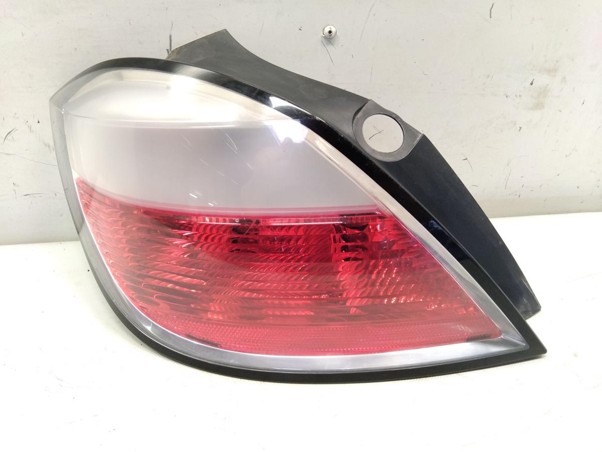 Opel Astra H 5 türig Fließheck original Rückleuchte Schlussleuchte links BJ2004