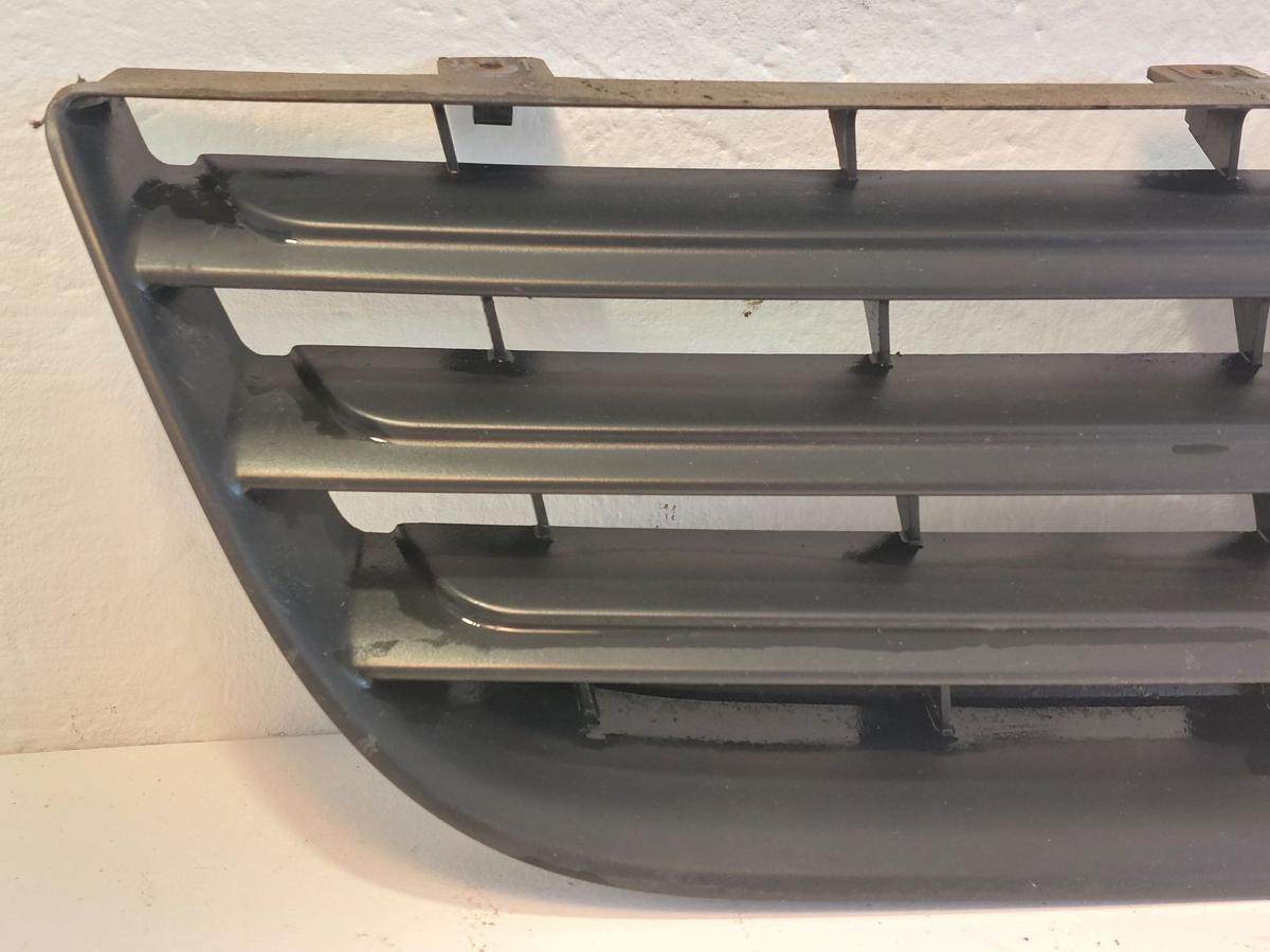 VW Polo 9N3 Kühlergrill Frontgrill Grill mit Logo OEM