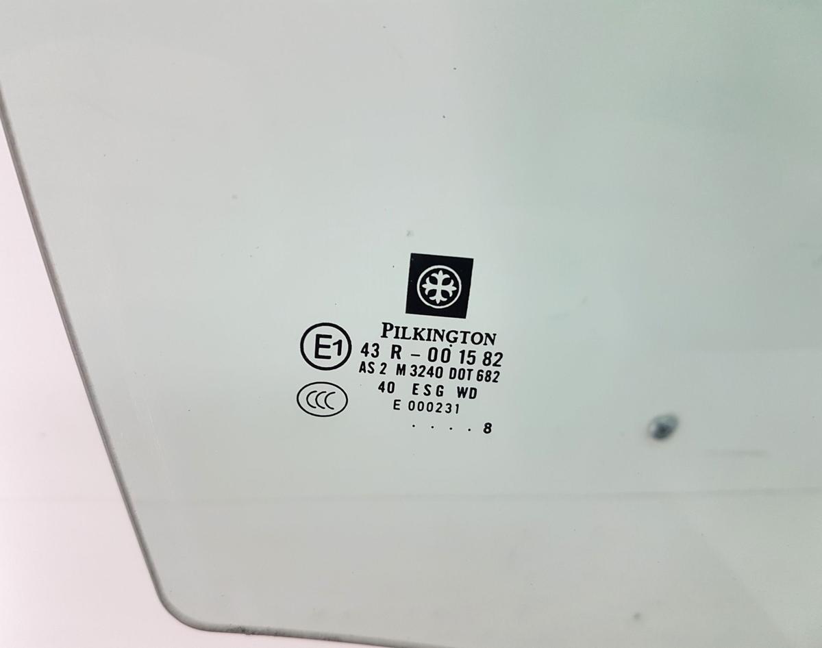 Mercedes A Klasse W169 T&uuml;rscheibe vorn rechts in gr&uuml;ncolor Bj2008 3 T&uuml;rig Coupe