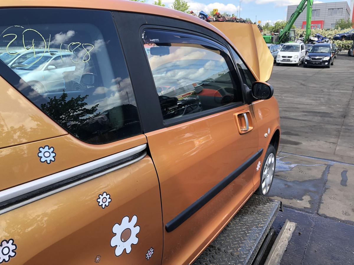 Peugeot 1007 orig Rohür rechts Beifahrer ohne Anbauteile KHW Orange Salamanque