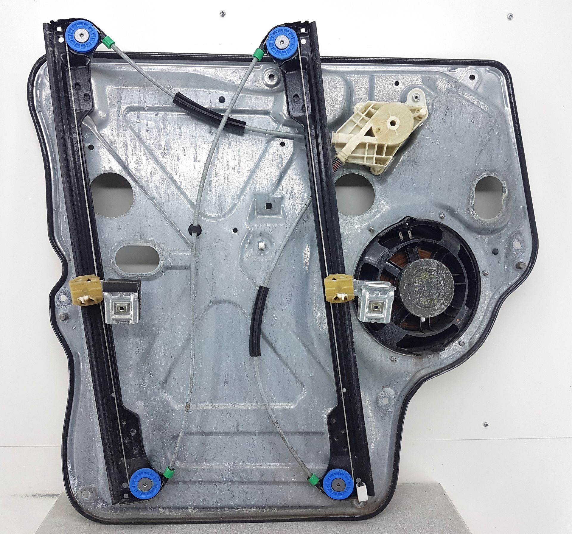 VW T5 Fensterheber vorn rechts 7H0837730H Bj2006 elek ohne Motor