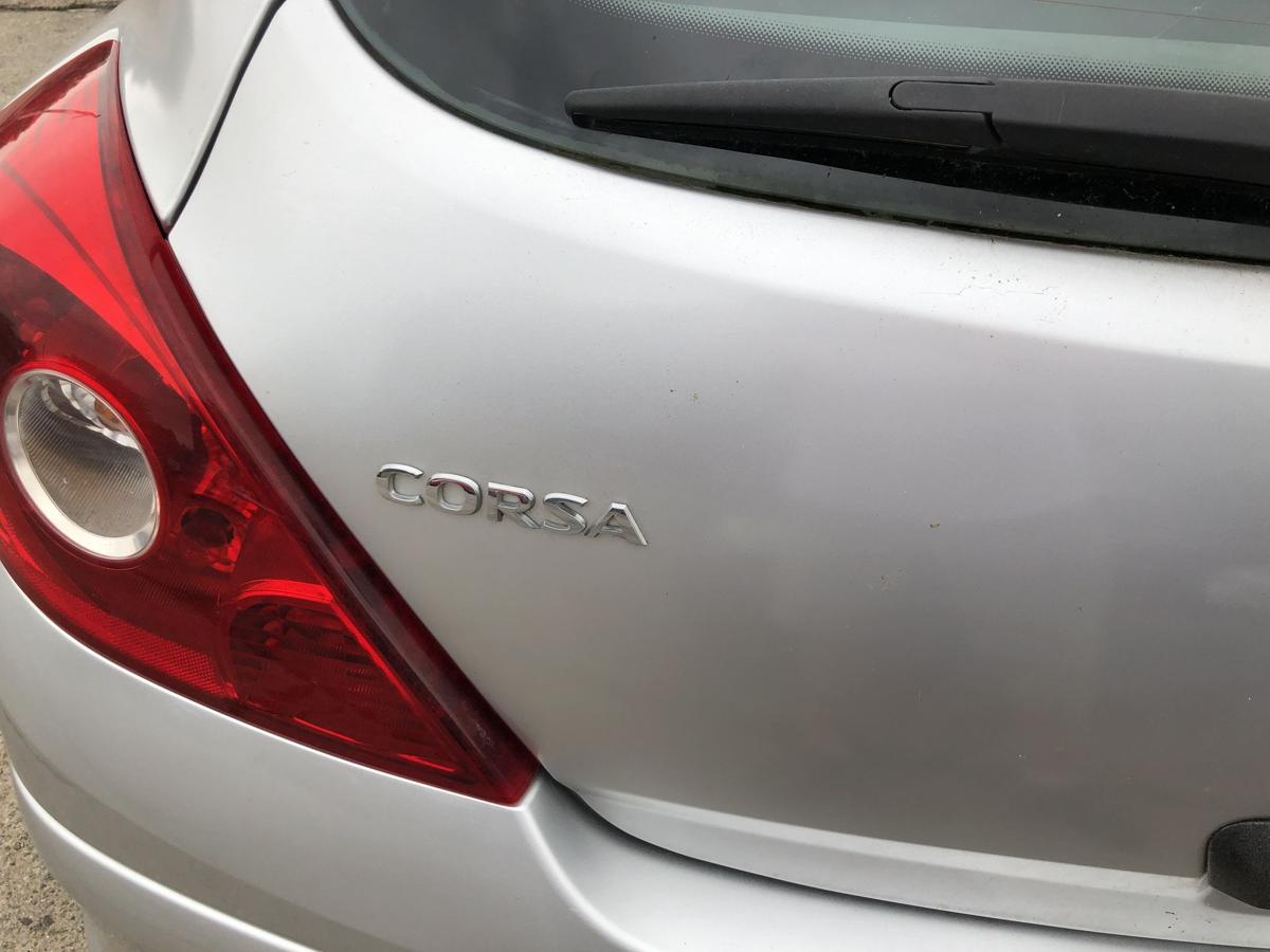 Opel Corsa D Heckklappe mit Heckscheibe 3 t&uuml;rer 2AU Starsilber Heckdeckel