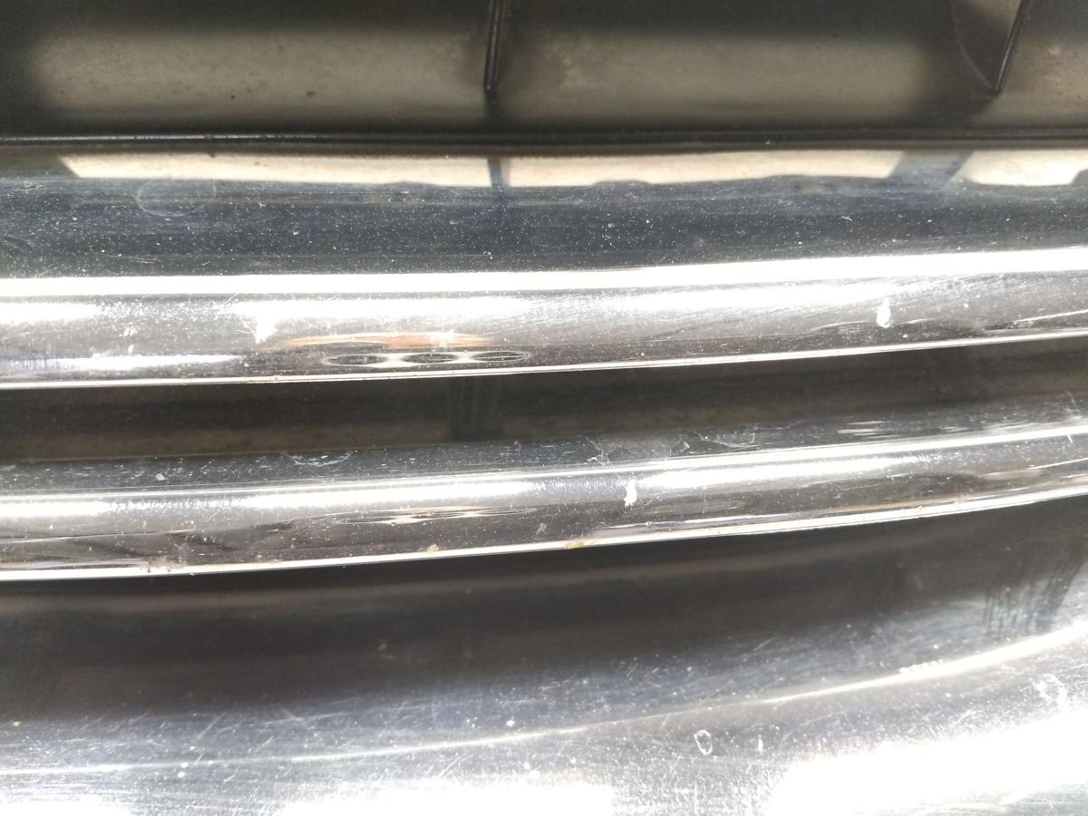 VW Golf 5 Variant original Kühlergrill Kombi chrom BJ2008