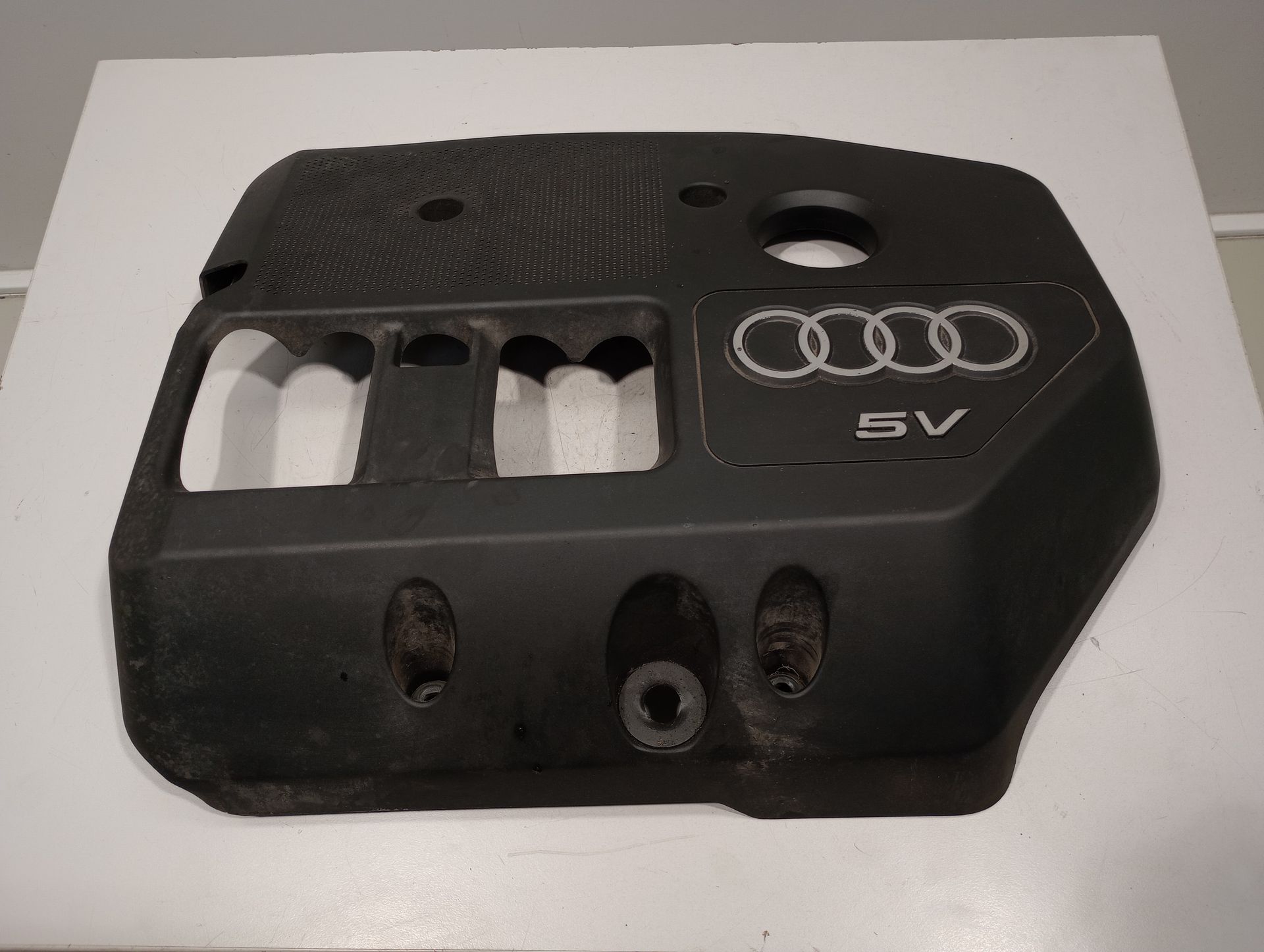 Audi A3 8L orig Motorabdeckung 1.8 92kW 06A103925J Bj 1998