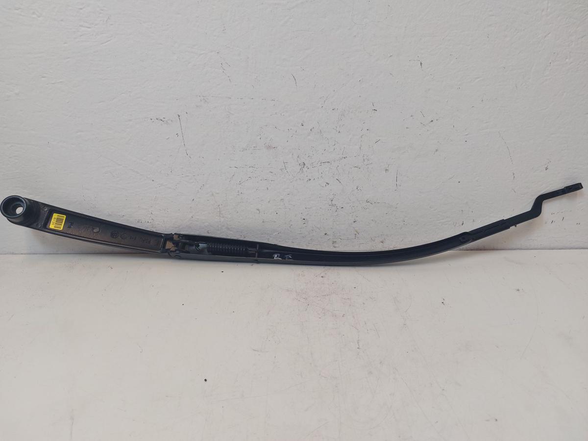 Hyundai i30 PD Mild Hybrid Wischerarm Scheibenwischerarm vorn rechts Beifahrer
