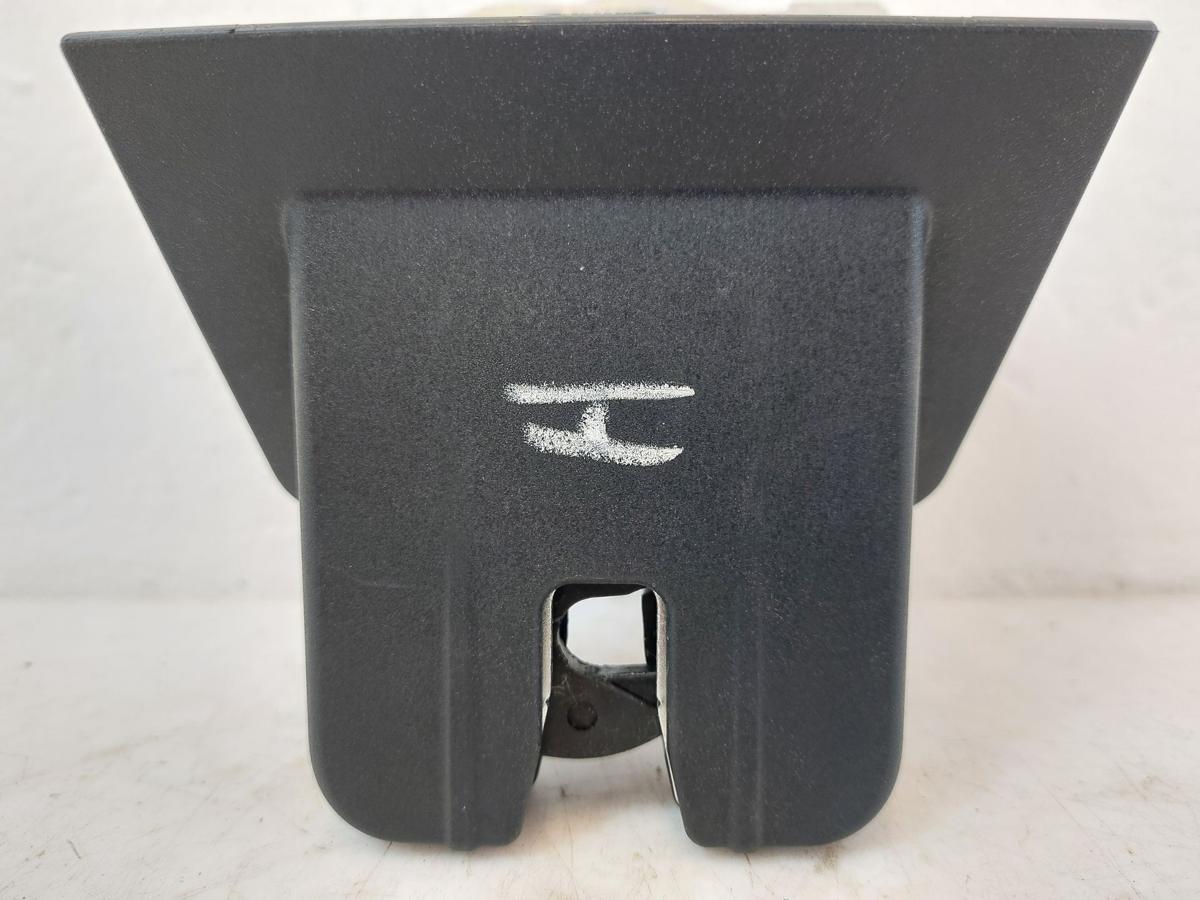 Audi Q2 Typ AG Schloss Heckklappe Hecklappenschloss Deckelschloss hinten OEM