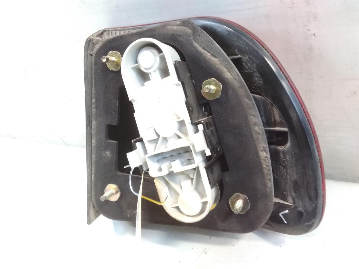 Volvo V40 Kombi original R&uuml;ckleuchte Schlussleuchte links au&szlig;en Facelift BJ2001