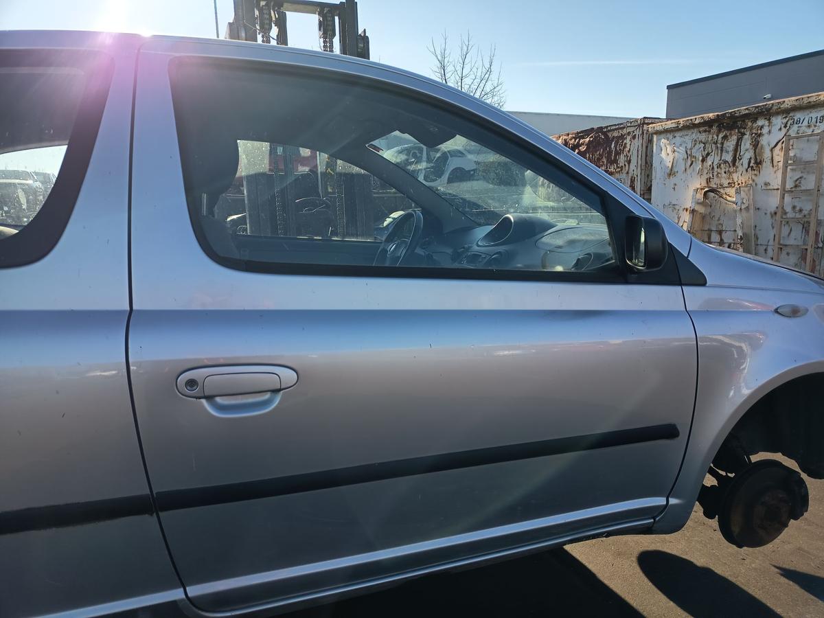 Toyota Yaris XP10 orig Tür rechts 3türer Beifahrertür 199 Siber Bj 2000