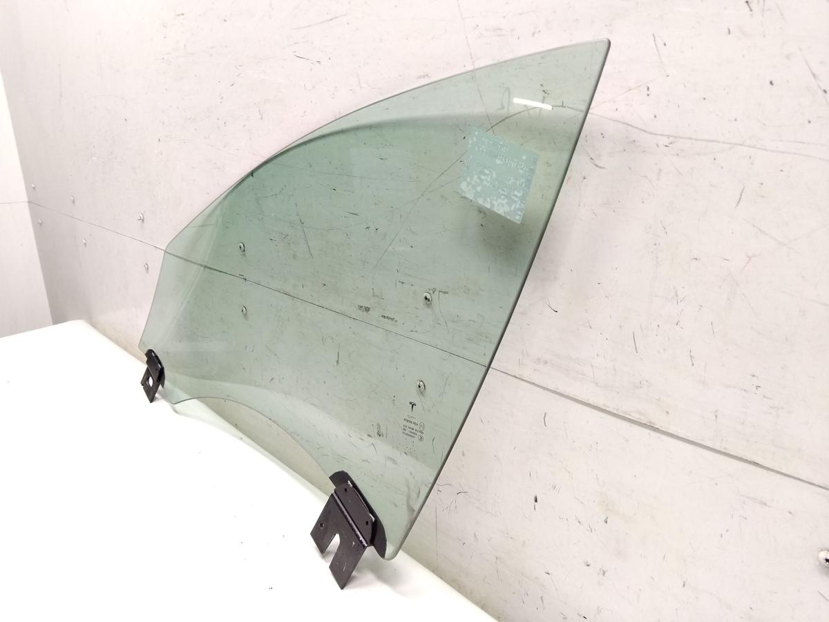 Tesla Model S P85D original T&uuml;rscheibe vorn rechts gr&uuml;ncolor BJ2014