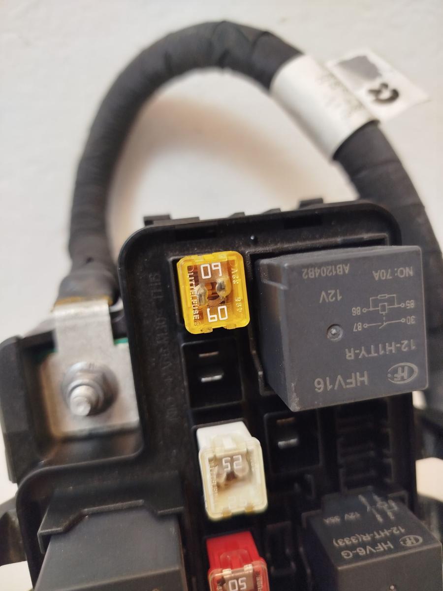 NIO ET7 Elektro Sicherungskasten Relaisbox Sicherunstr&auml;ger OEM