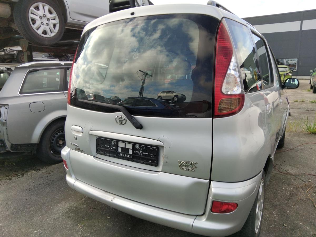 Toyota Yaris Verso original Heckklappe silber 1E7 mit Heckscheibe BJ2004