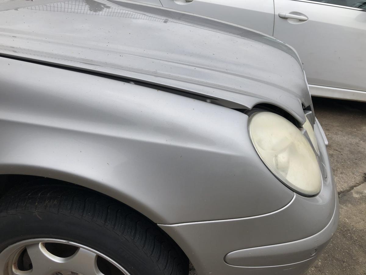 Mercedes W211 Limo E Klasse Kotflügel vorn rechts Beifahrer 723 Cubanitsilber