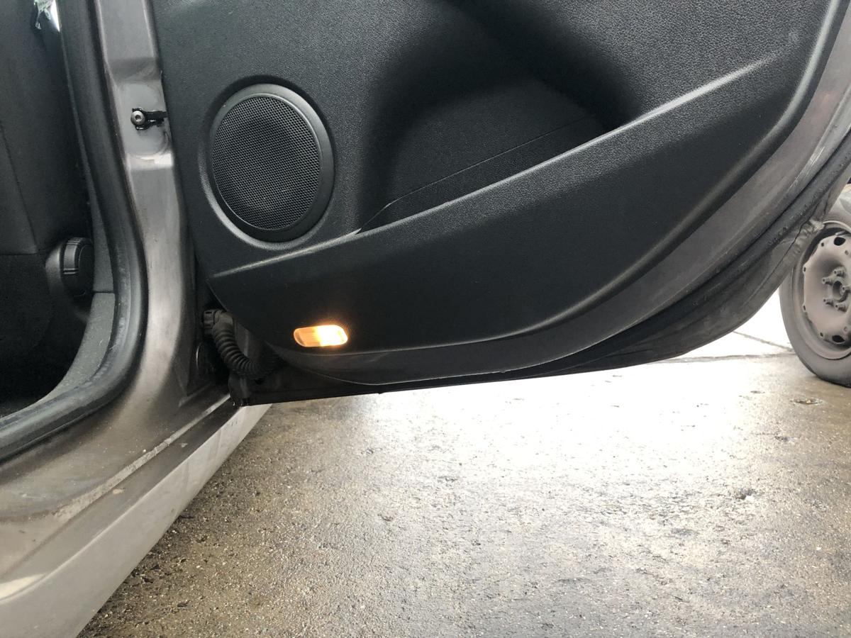 Renault Megane III 3 T&uuml;r hinten rechts Fondt&uuml;r im Rohbau TEKNG graumet