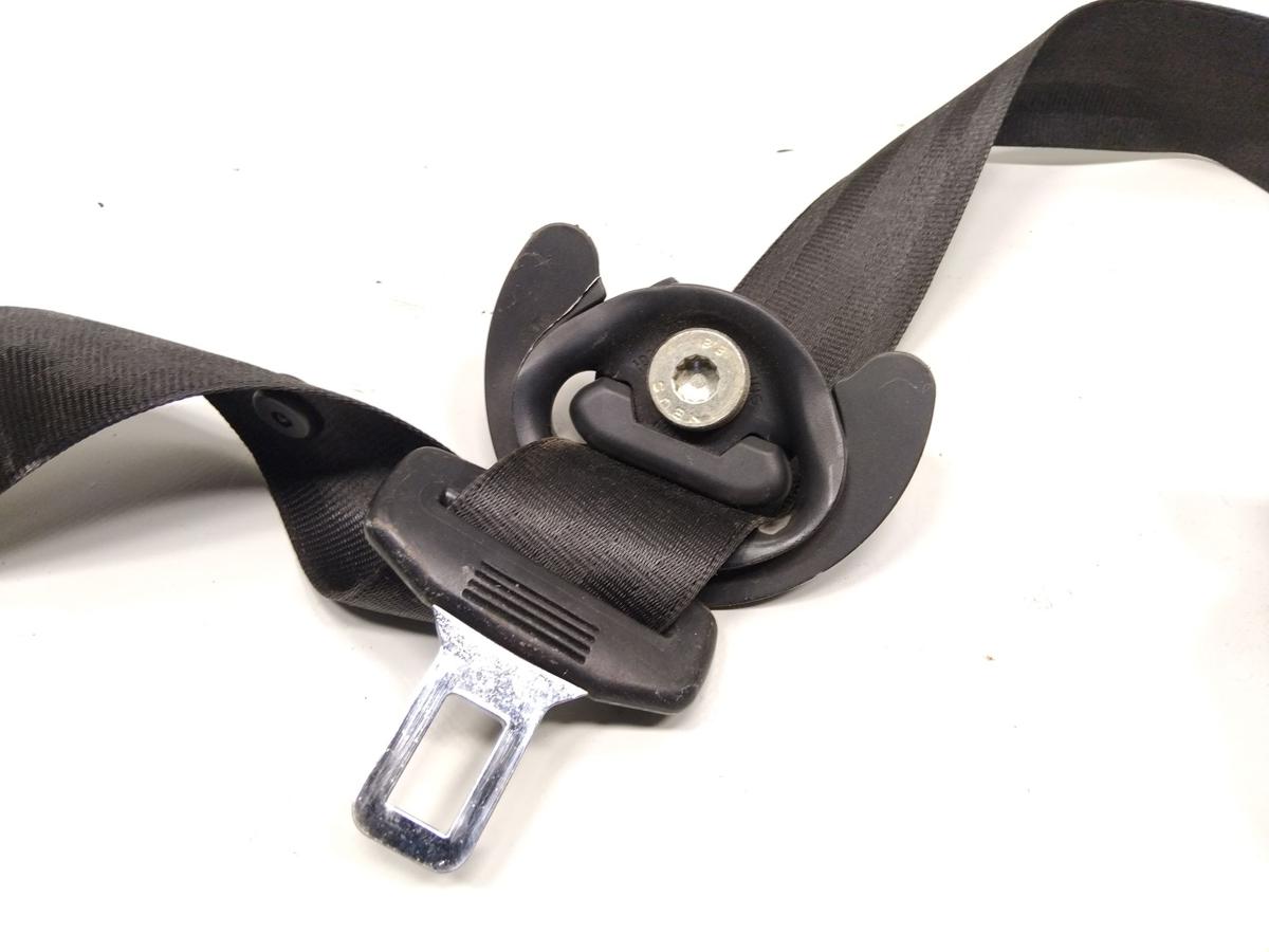 Audi A1 8X orig. Sicherheitsgurt vorn links schwarz unfallfrei BJ2010 8X3857705B