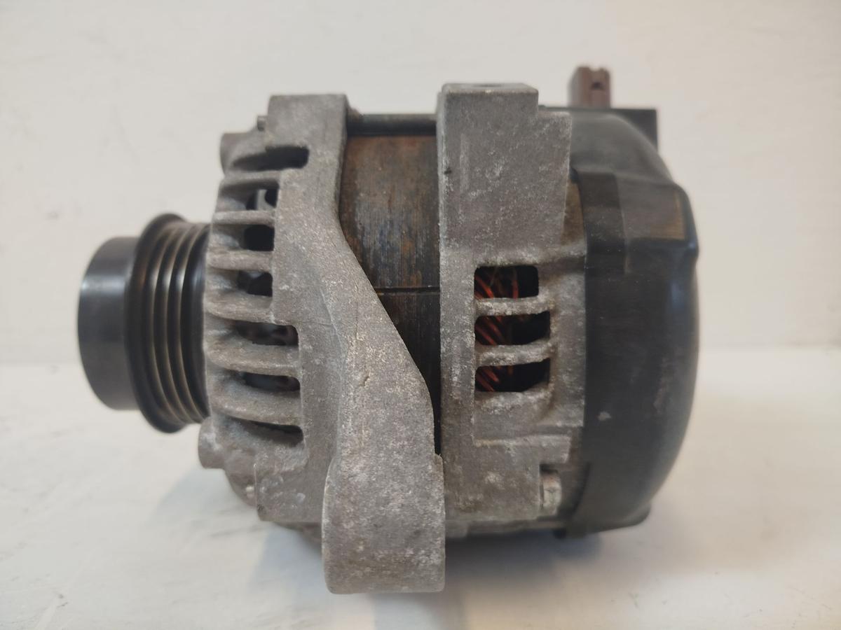 Toyota Yaris XP13 Lichtmaschine Generator Drehstromgenerator 1.3 73kw 1NR-FE