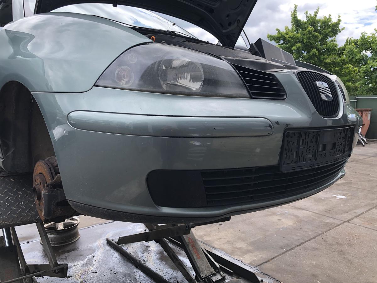 Seat Ibiza 6L original Stoßstange Fänger vorn/Front S6M Sierragrün Bj 2003