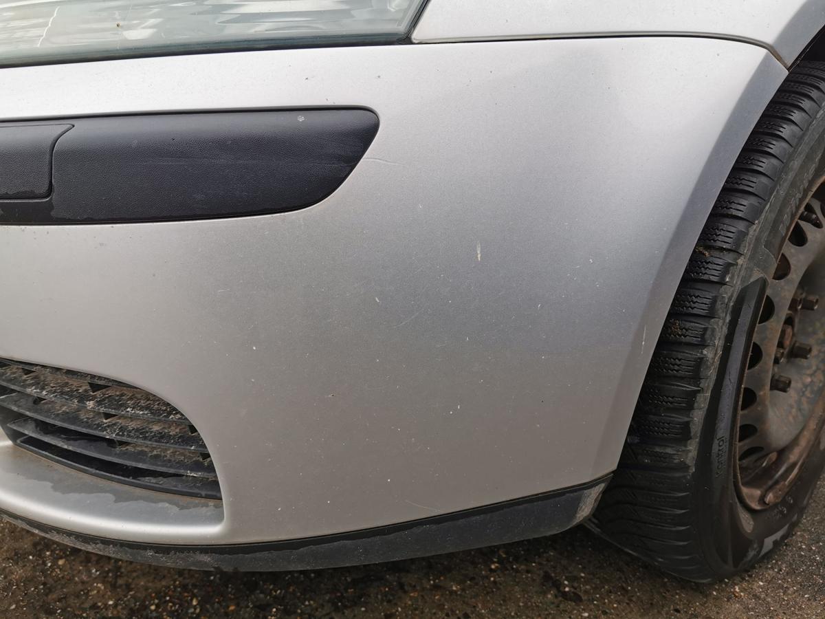 VW Golf V 5 Stossfänger Stossstange Bumper vorn SRA LA7W Reflexsilber Met