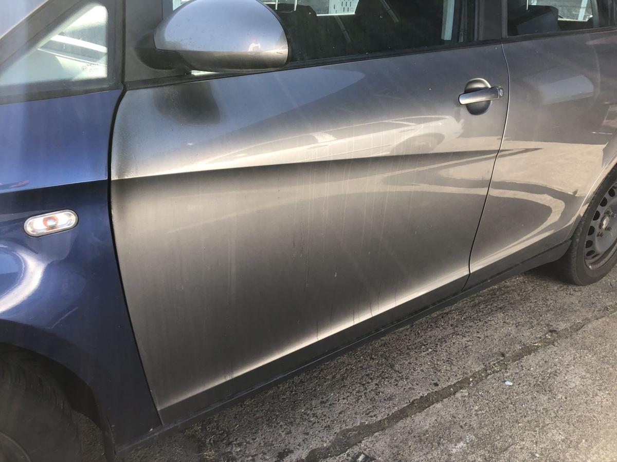 Seat Altea 5P Tür vorn links Fahrertür im Rohbau LS7U Sombragrau met