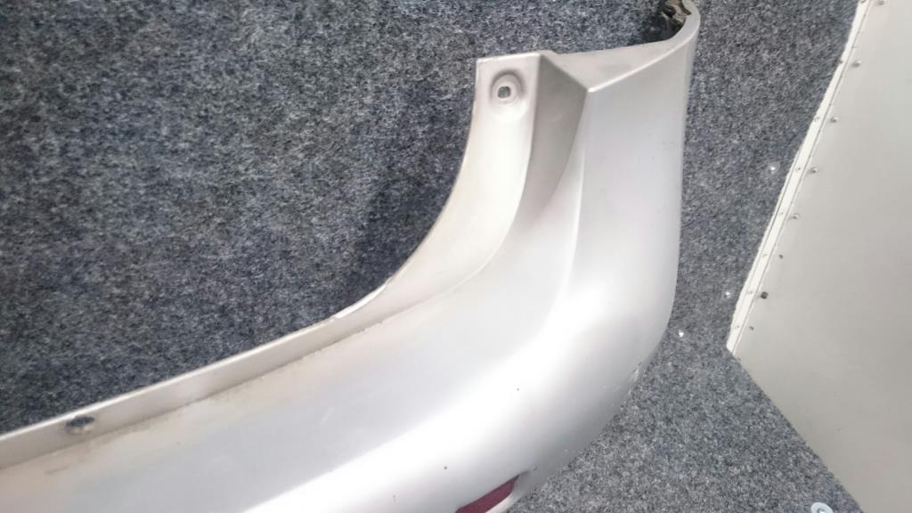 Hyundai H1 original Stoßstange Stossfänger hinten Silber Bj.2007 Hyundai H1 original Stoßstange Stossfänger hinten Silber Bj.2007