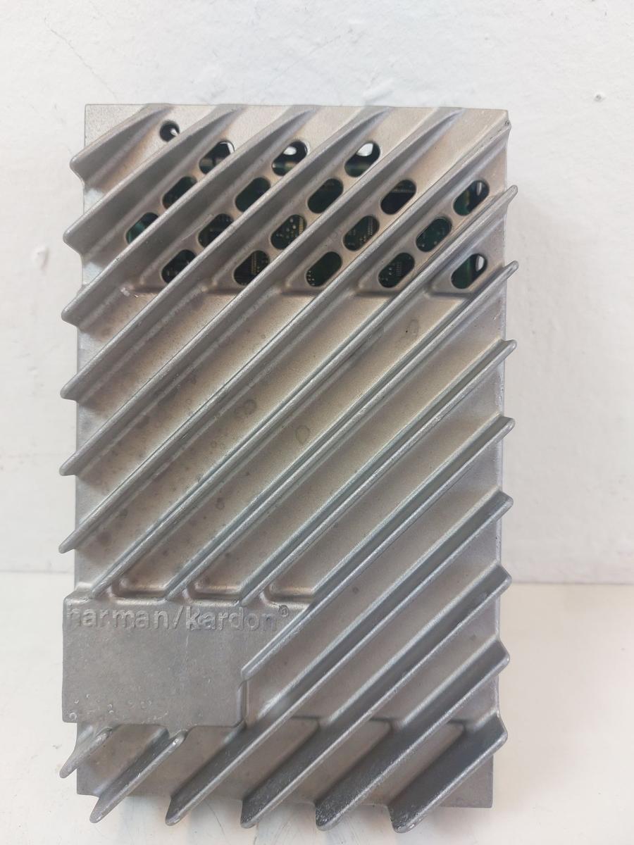 BMW 1er F21 M140i LCI Verst&auml;rker Amplifier Harmann Kardon Soundsystem OEM