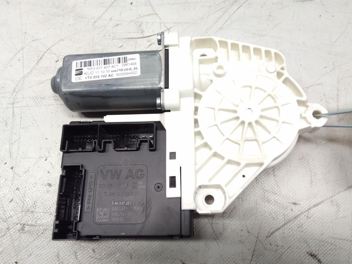 Seat Altea 5P original Fensterhebermotor vorn rechts 1T0959702AC BJ2011