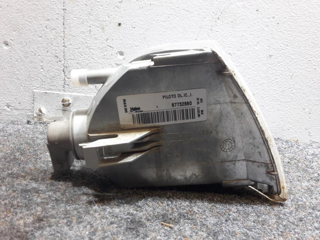 VW Polo 6K BJ 1998 Blinker vorn links Blinkleuchte weiß 97-99 Valeo Variant