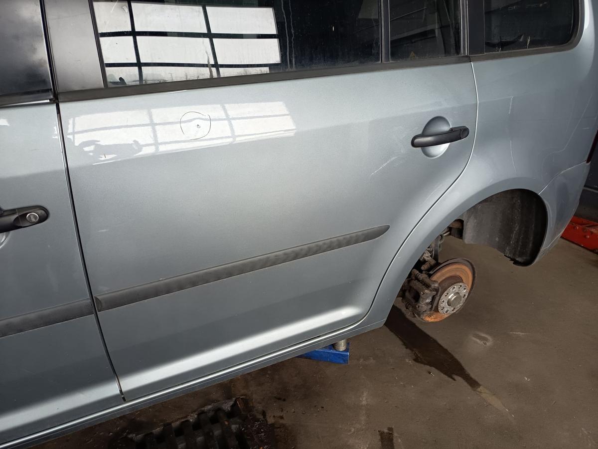 VW Touran 1T3 GP original T&uuml;r hinten links Fond R7N Mountaingrey Bj 2010