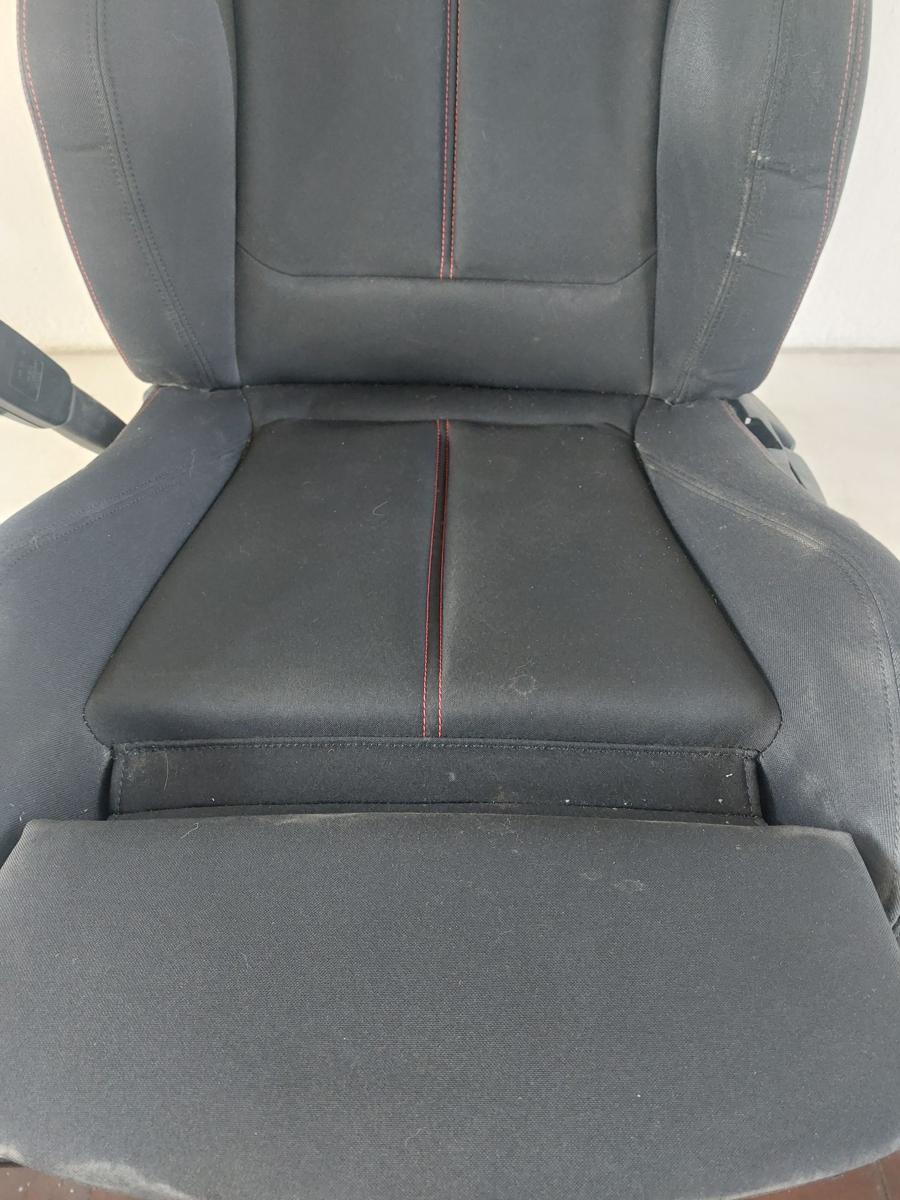 BMW 3er F30 F31 Sportline Sportsitz vorn links Sitz Fahrersitz Stoff Heizung