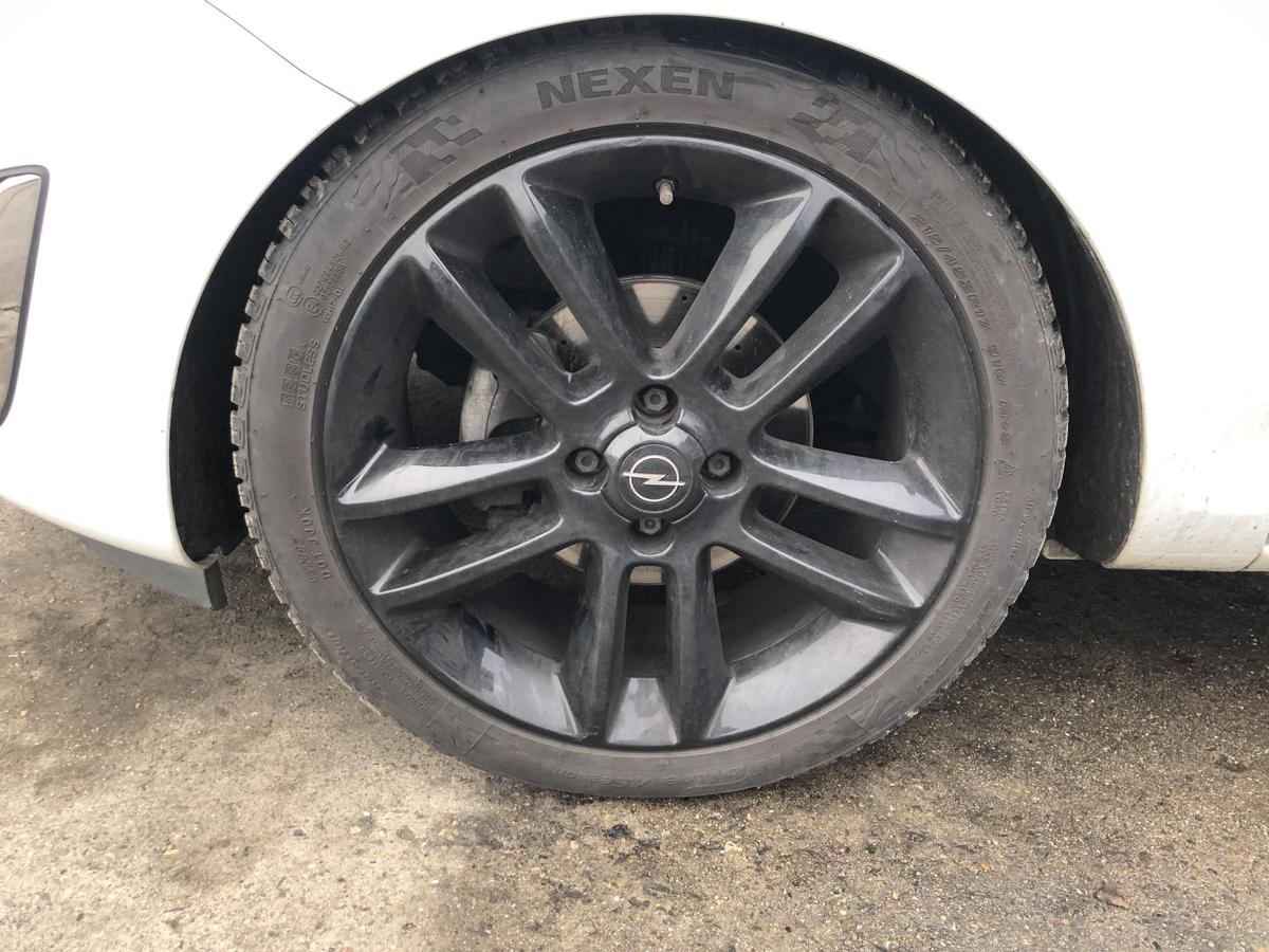 Opel Corsa D Komplettradsatz Alufelgen schwarz 17 Zoll Allwetter 215 45 ZR17