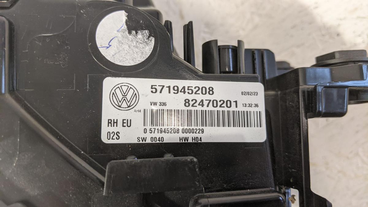 Rückleuchte Rücklicht Ecke rechts IQ Light LED Heckleuchte VW Tiguan 3 III ab24