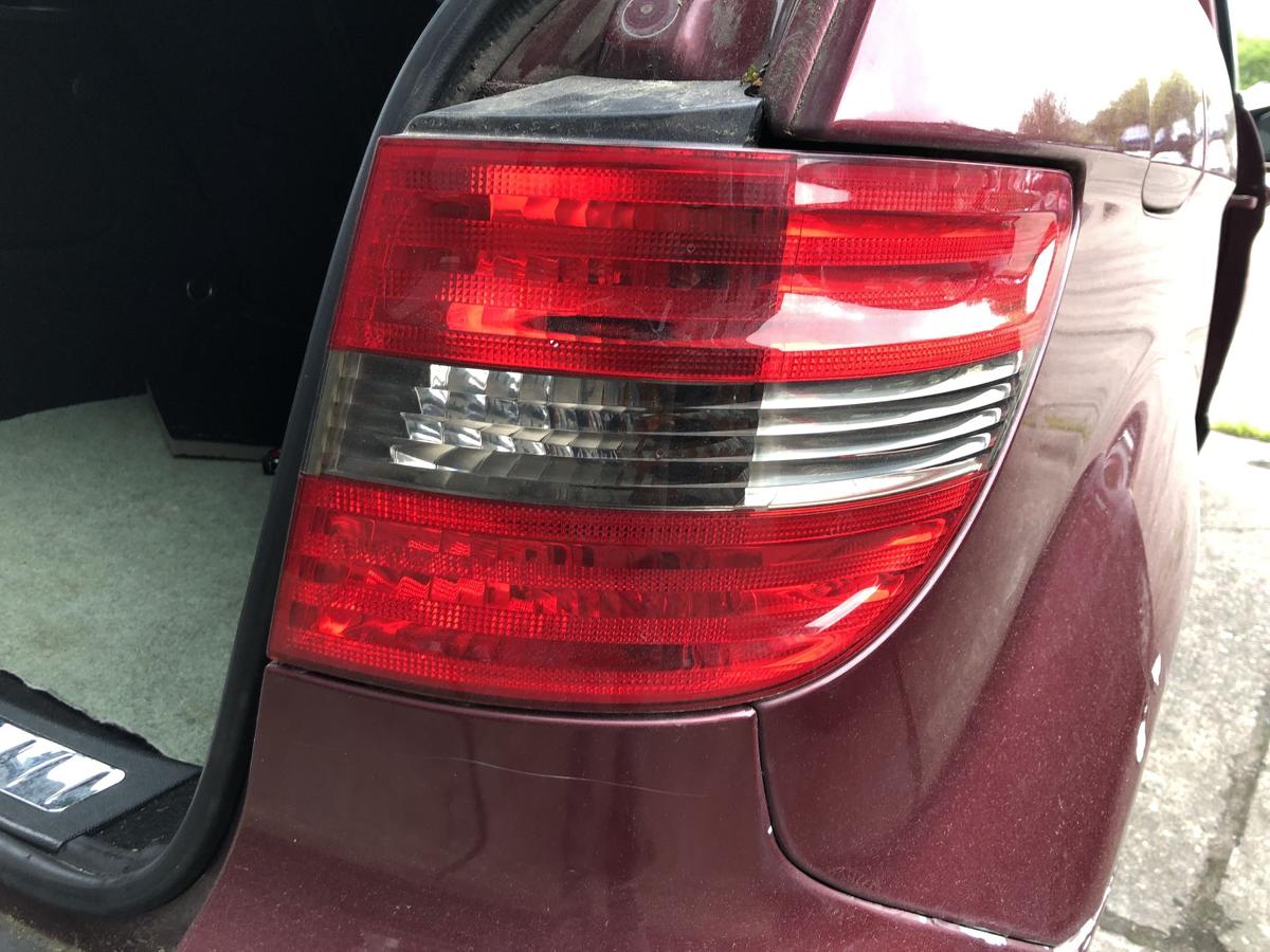 Mercedes B Klasse W245 R&uuml;ckleuchte au&szlig;en rechts Heckleuchte Ecke Au&szlig;enteil DEPO