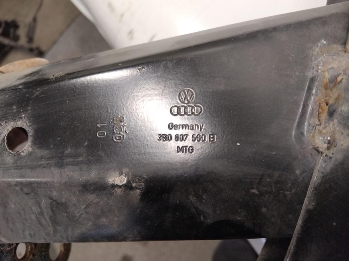 VW Passat 3BG original Tr&auml;ger Verst&auml;rkung Sto&szlig;f&auml;nger vorn Bj.2001