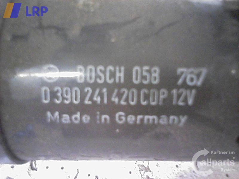Mercedes E-Klasse w210 BJ 1997 Wischermotor vorn Scheibenwischer 0390241420 Bosch