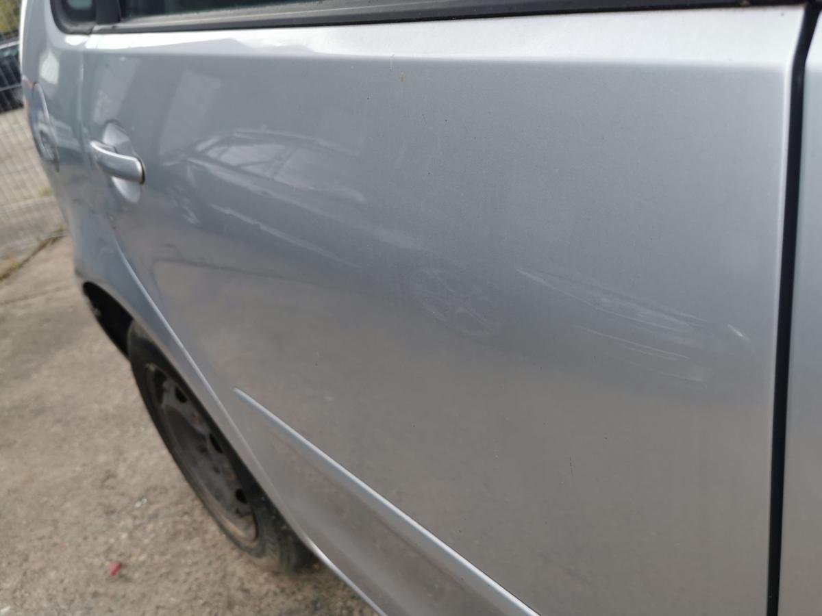 VW Polo 9N1 Tür Autotür Rohbautür Fondtür hinten rechts LA7W Reflexsilber met